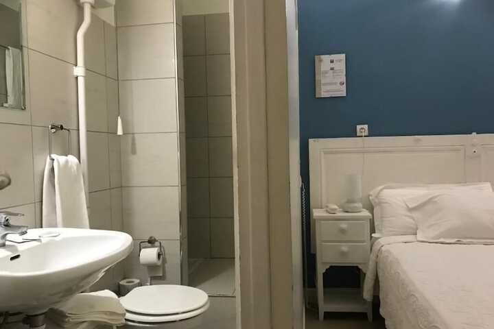 Room 34 of 53