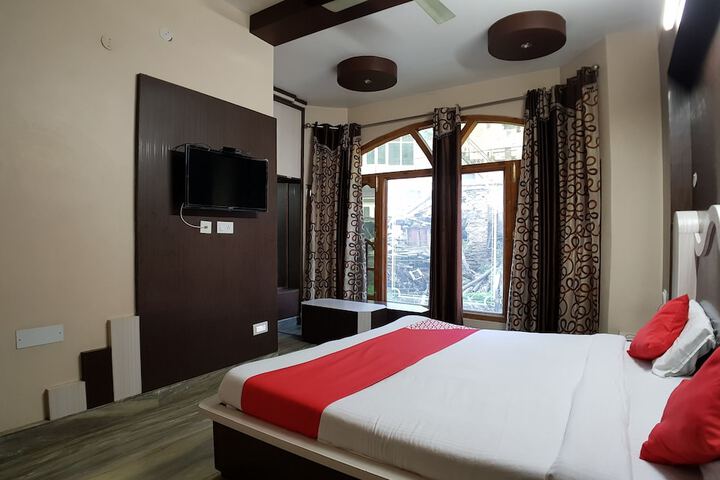 Room 12 of 14