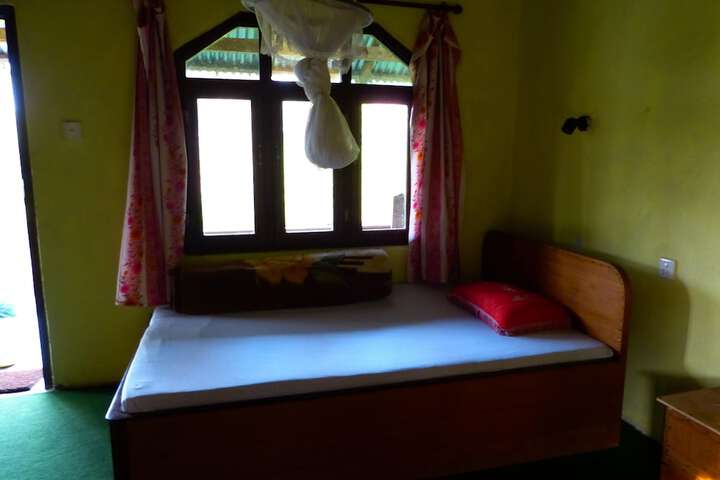 Room 2 of 19