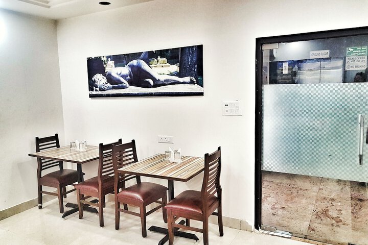 Dining 54 of 74