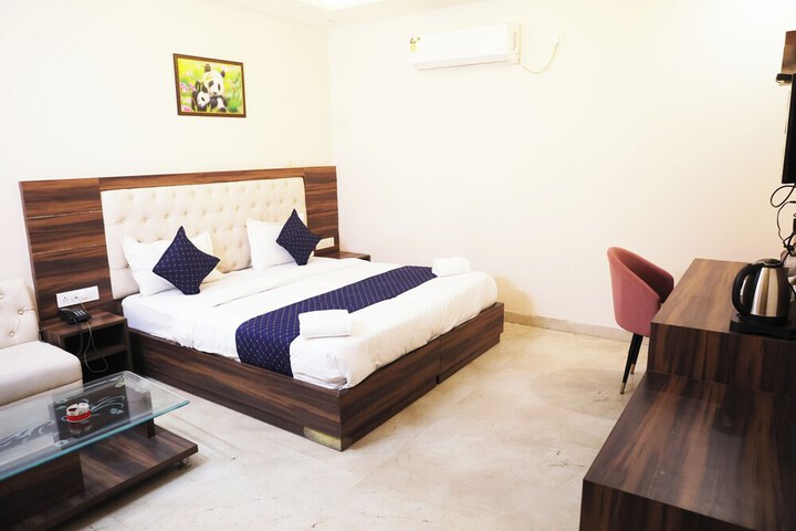 Room 32 of 109