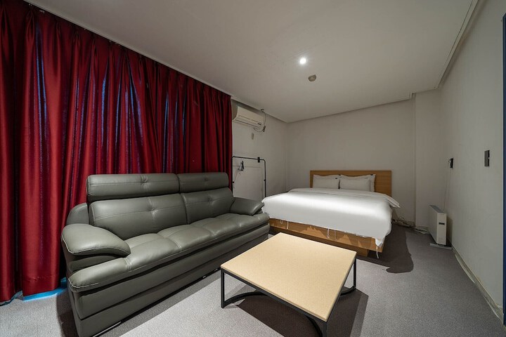 Room 40 of 82