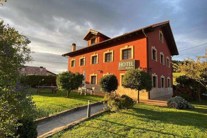 Hotel Rural Foncubierta