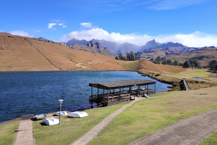 Exterior of Riverbend Chalets Self Catering