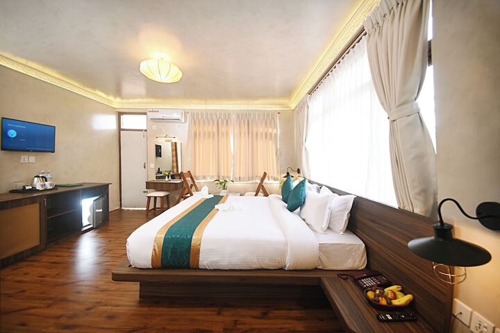 Room 12 of 24