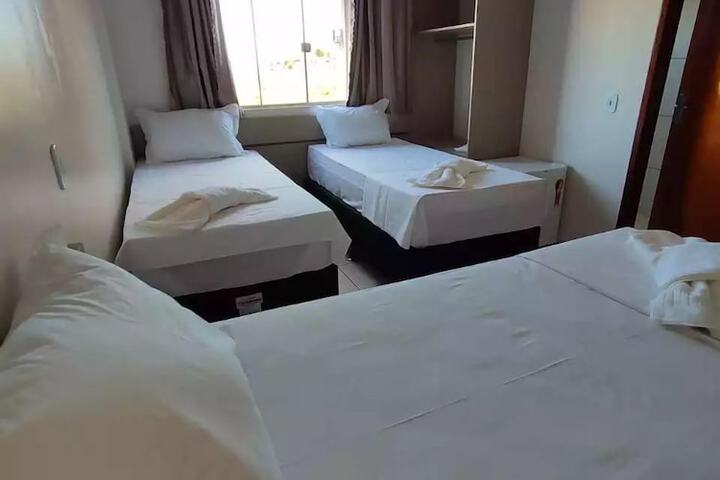 Room 4 of 10