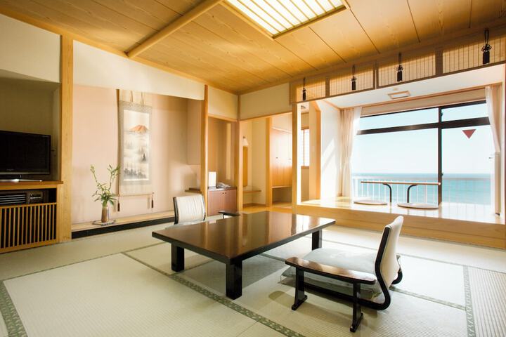 Room 30 of 124