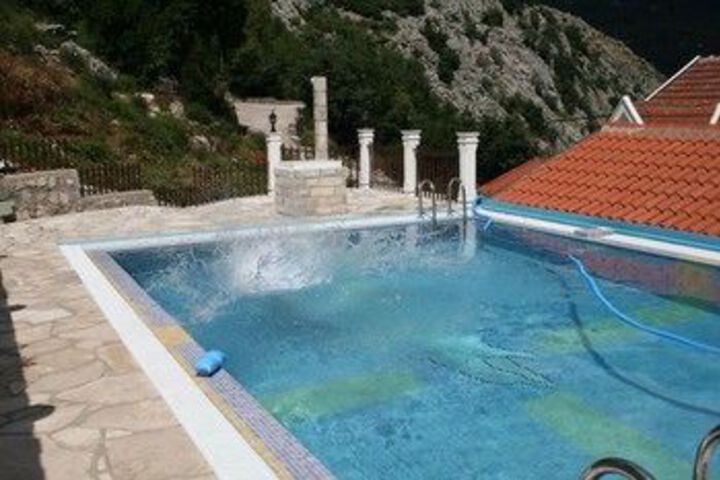 Pool 39 of 45