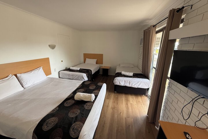 Room 9 of 29