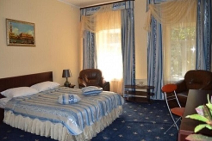 Room 18 of 19