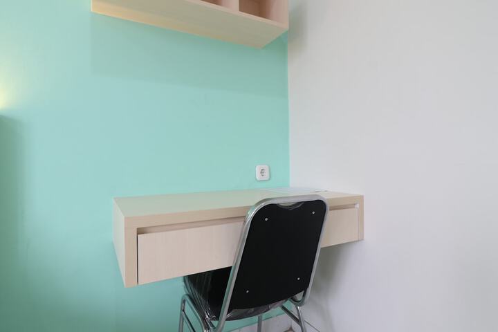 Room 12 of 27