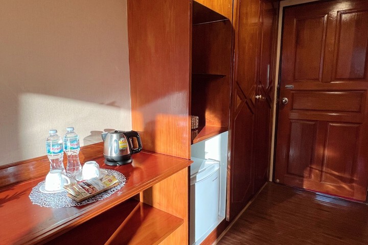 Room 5 of 23