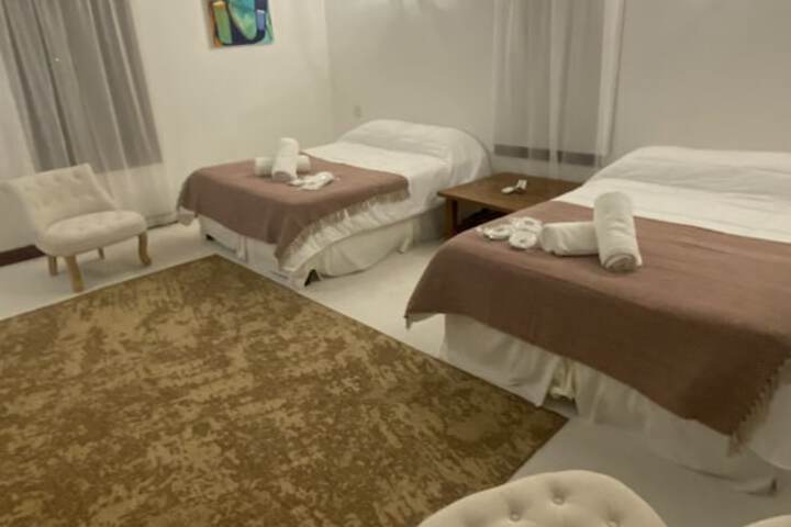 Room 26 of 102