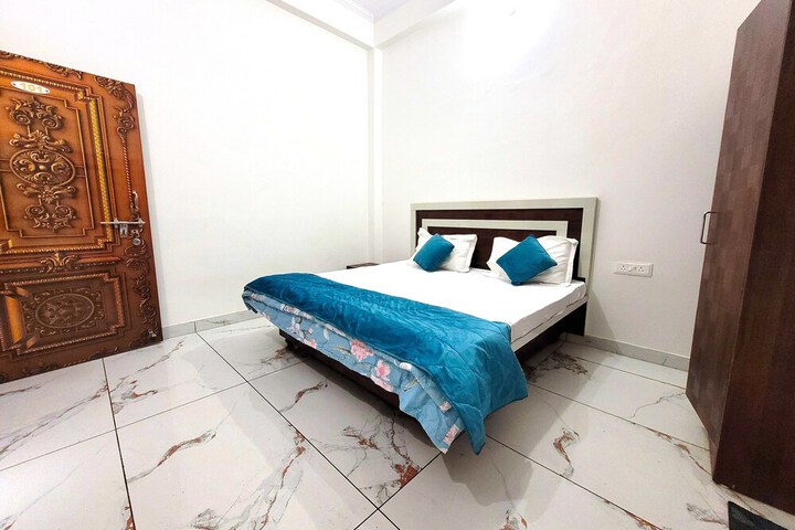 Room 3 of 14