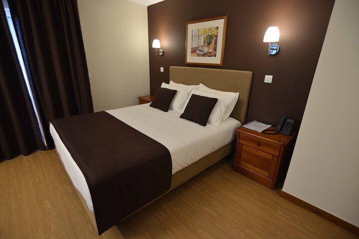 Room 5 of 44