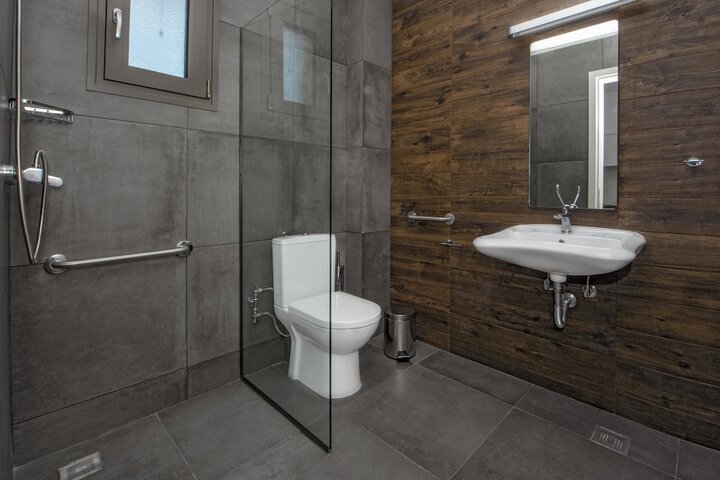 Room 15 of 15