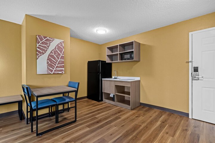 Room 12 of 36