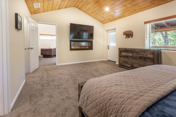 Room 19 of 126