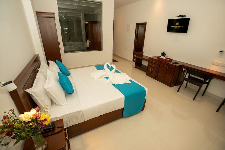 Room 27 of 86