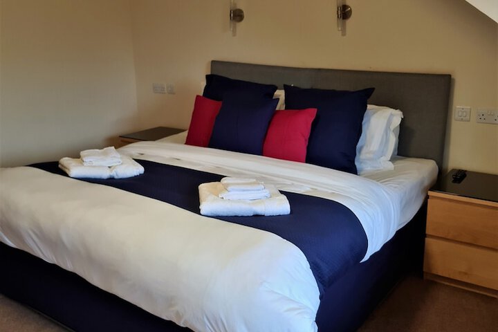 Room 15 of 30