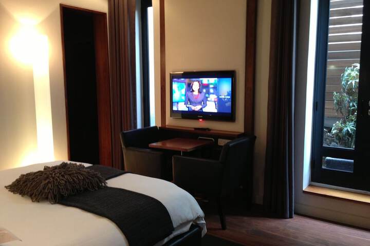 Room 4 of 31