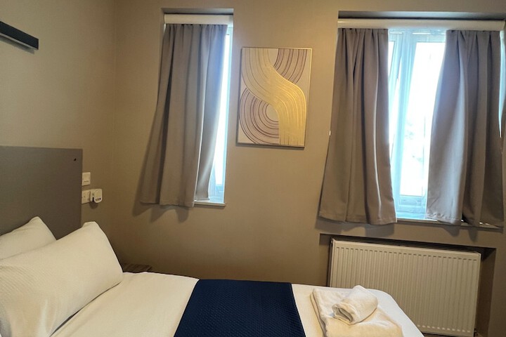 Room 7 of 91