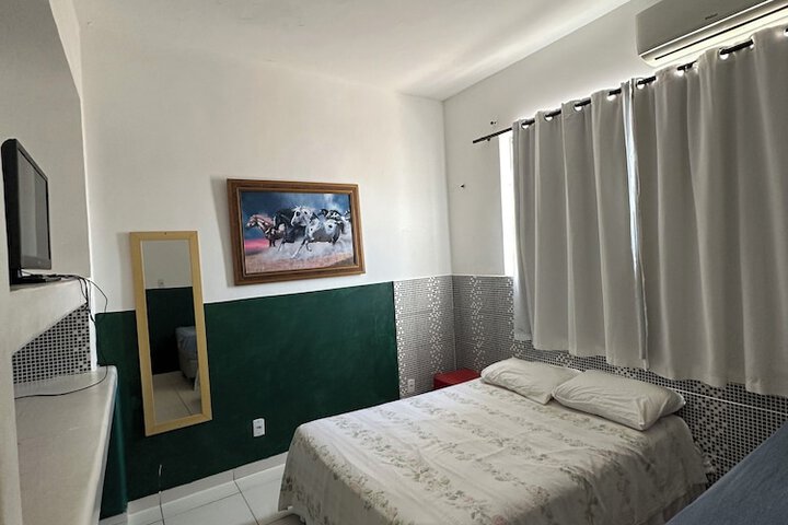 Room 4 of 7