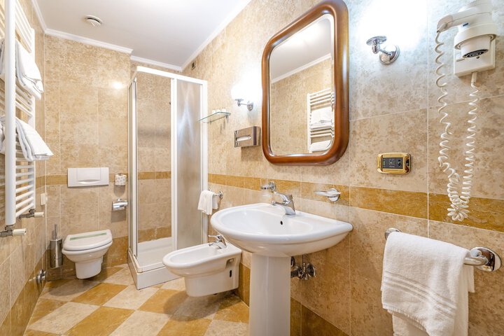 Clean Restrooms