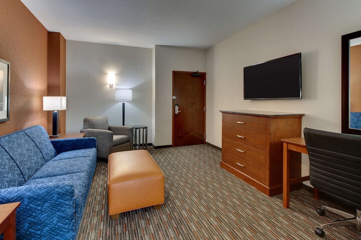 Room 22 of 68