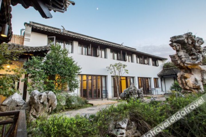 Zhenze Waterside Houses