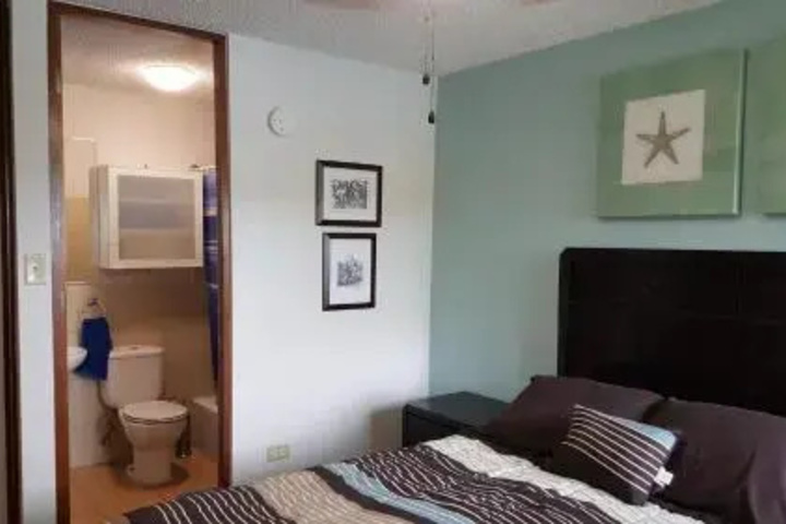 Room 2 of 2