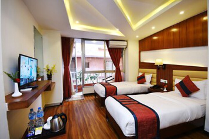 Room 37 of 339
