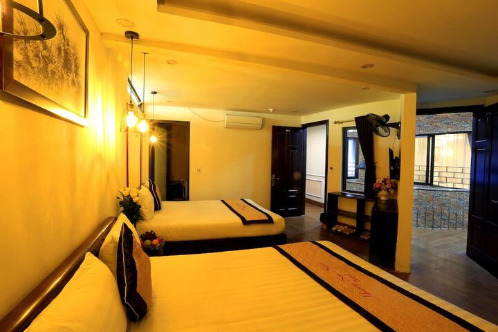 Room 18 of 22