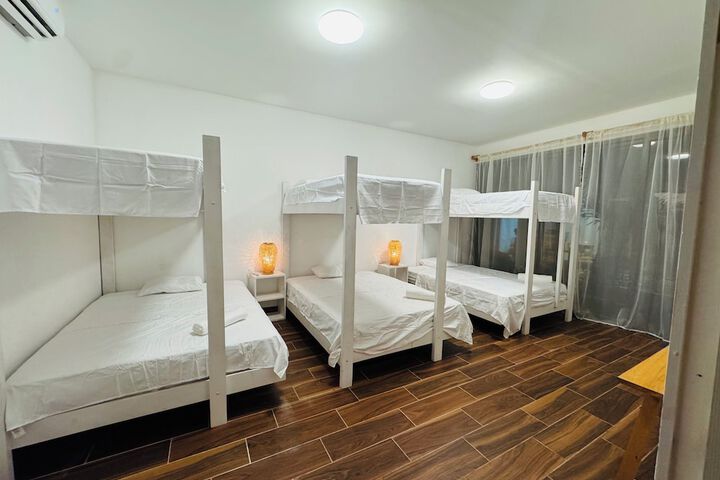 Room 10 of 43
