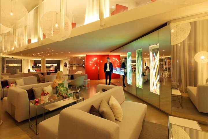 Guest Lobby
