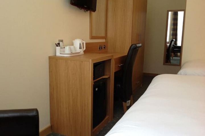 Room 15 of 30
