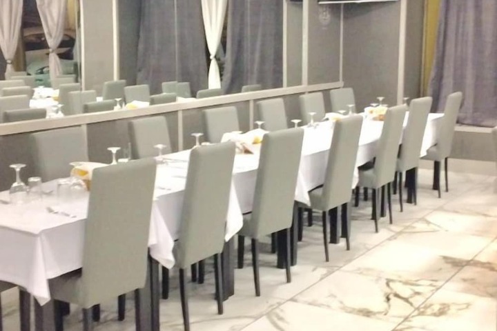 Dining 44 of 65