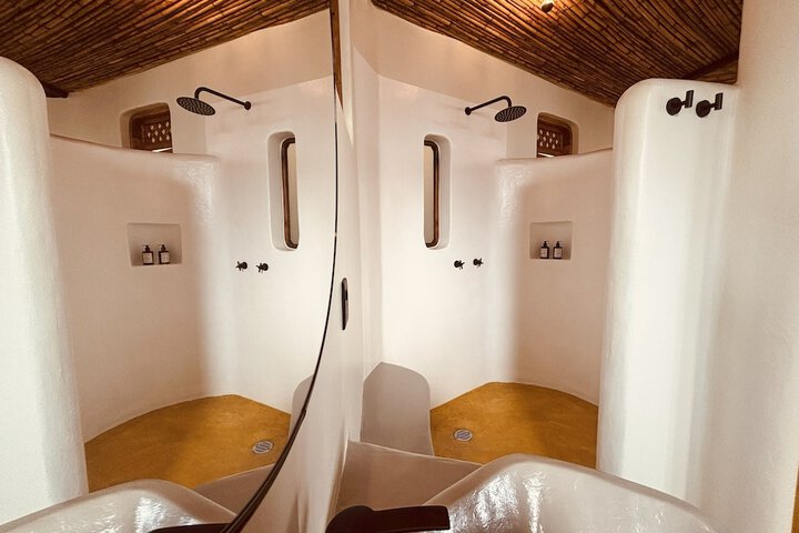 Room 42 of 74