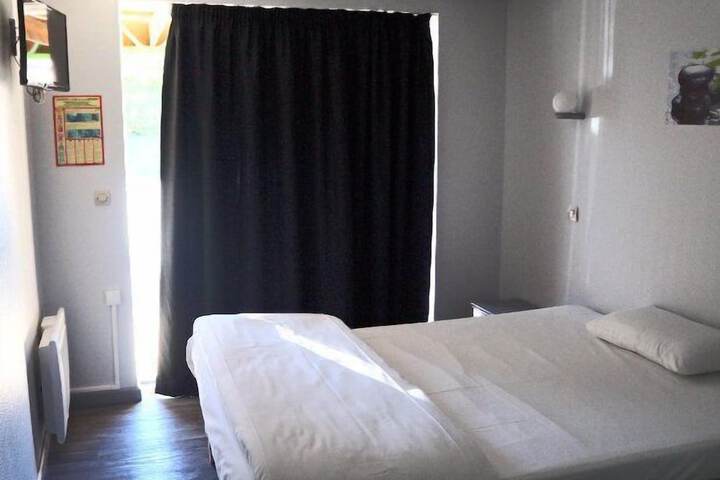 Room 3 of 24