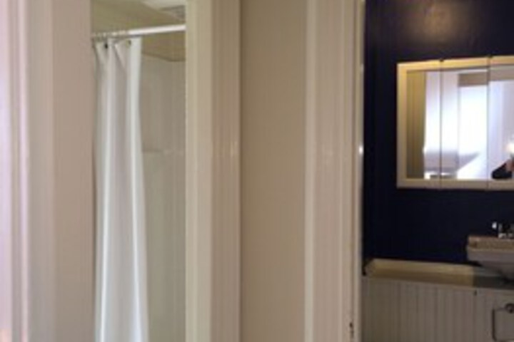Room 5 of 63