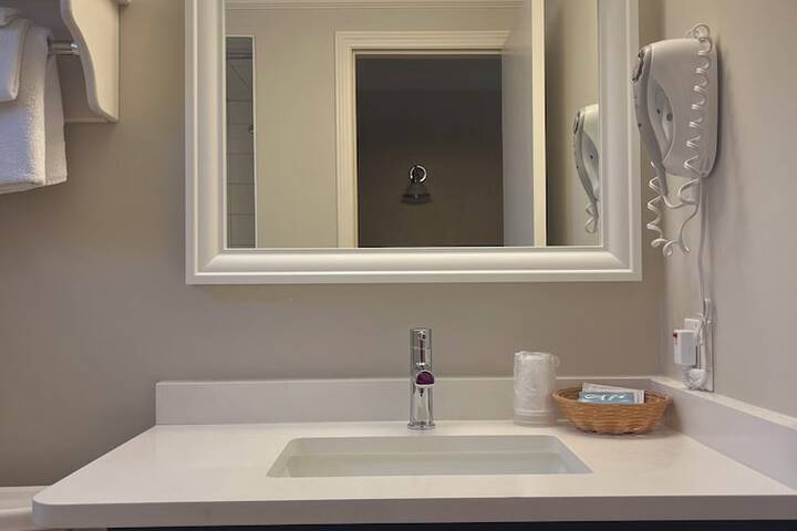 Room 43 of 67