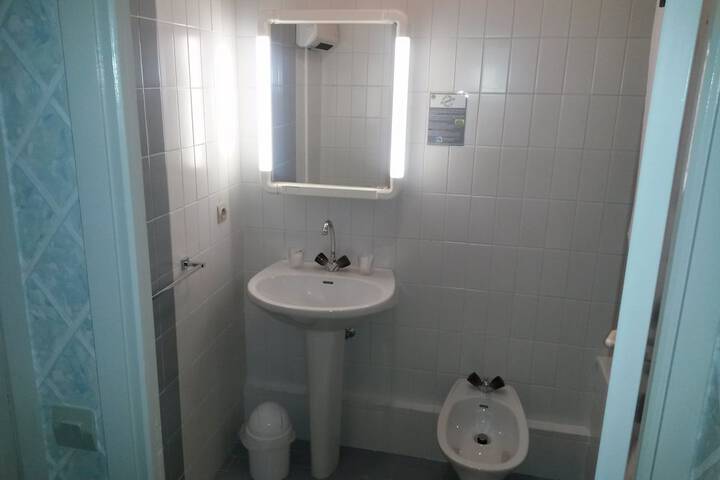 Room 40 of 62