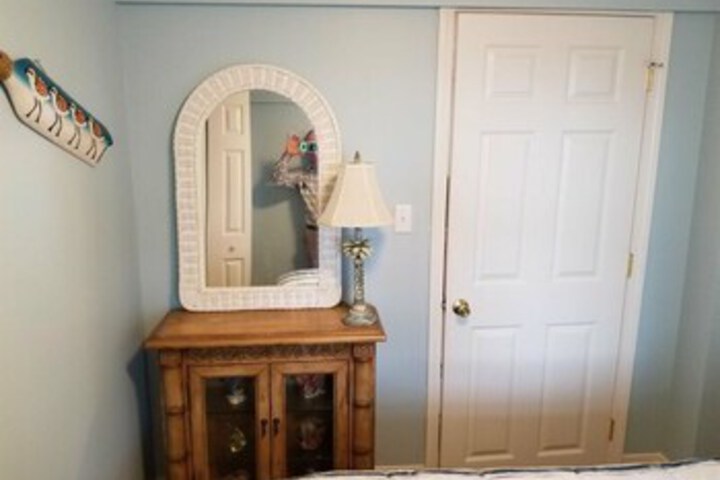 Room 25 of 27