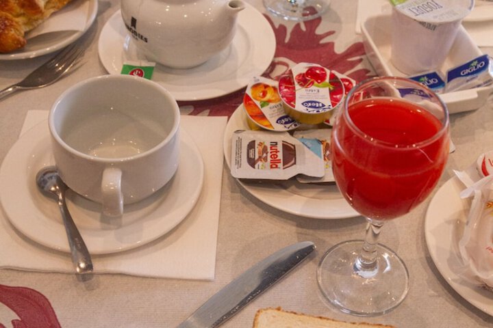 Dining 63 of 96