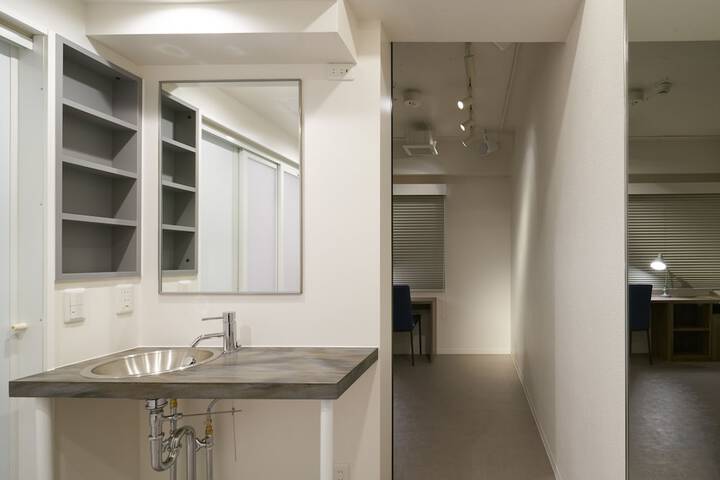 Room 6 of 58