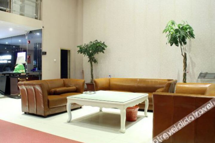 Hotel Interior 11 of 28