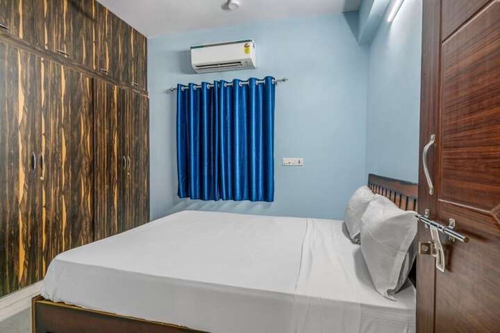 Room 6 of 24