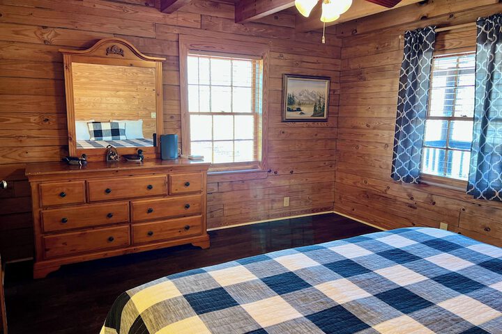 Room 60 of 299