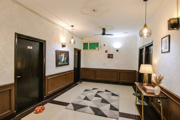 Hotel Interior 7 of 28