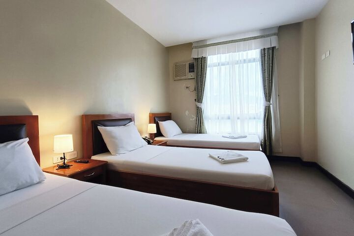 Room 35 of 73